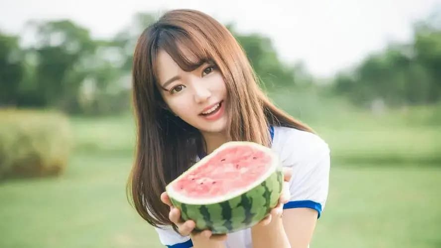 吃瓜群免费曝光：网红带货的“三无产品”，到底坑了多少人？