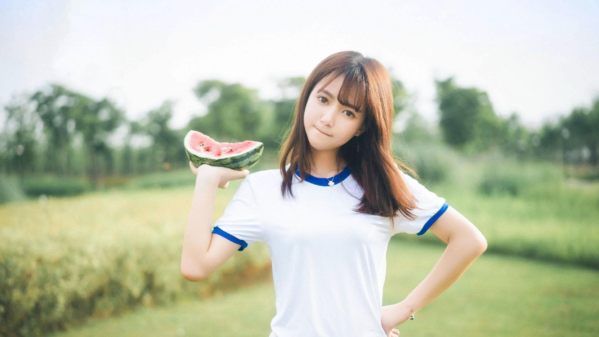 吃瓜群qq群免费，揭开当红偶像多角恋风波的真相，娱乐圈私生活为何如此混乱？