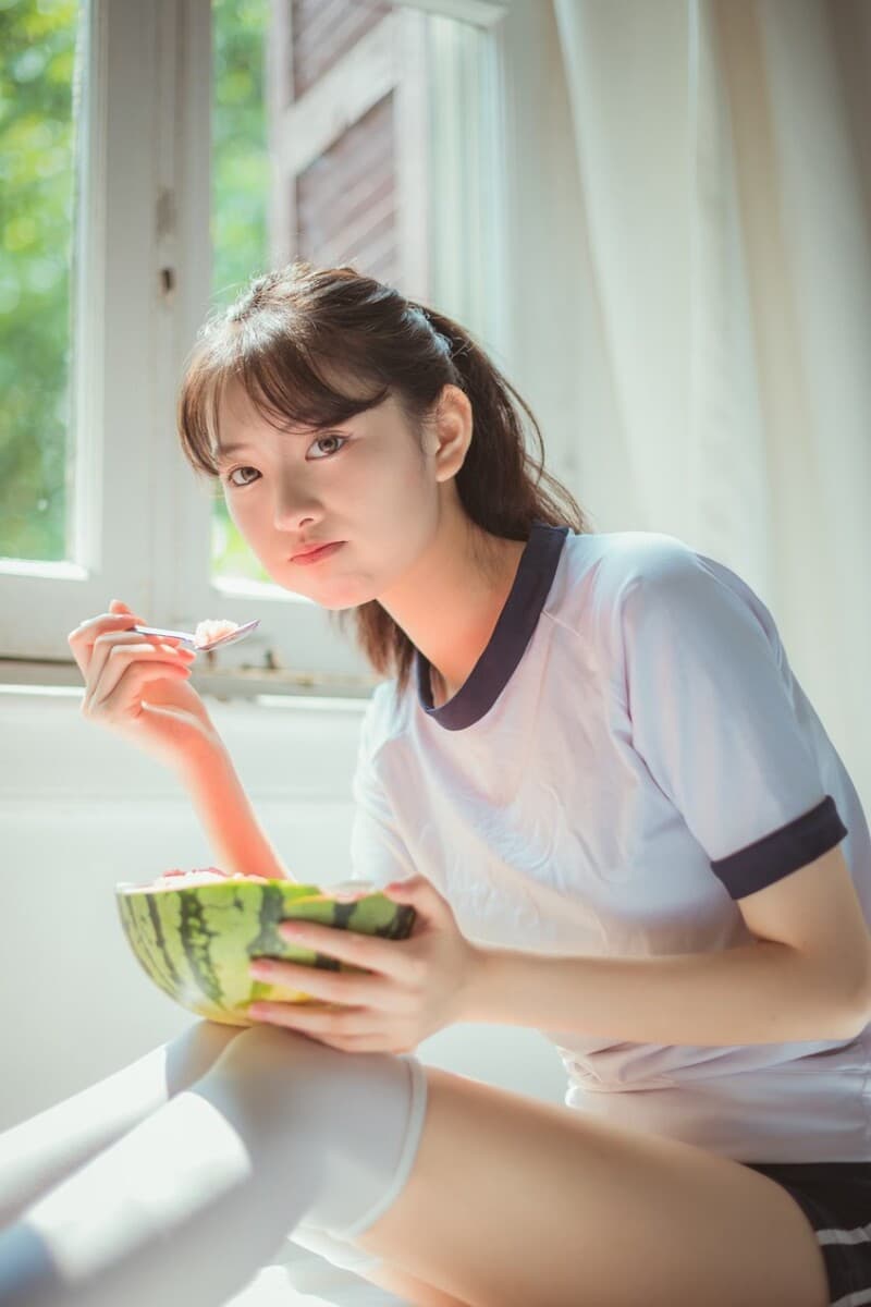 【吃瓜群qq群免费】知名男星突然退圈，内幕简直太刺激！吃瓜群带你了解最爆料的娱乐圈风云！